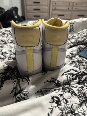 Nike Kids High-Top Sneakers in White and Yellow with Lavender Trim